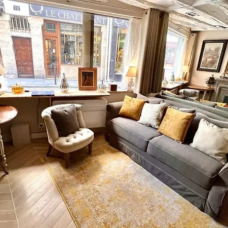 Apartment Serenity, Meditation At Notre Dame Paris